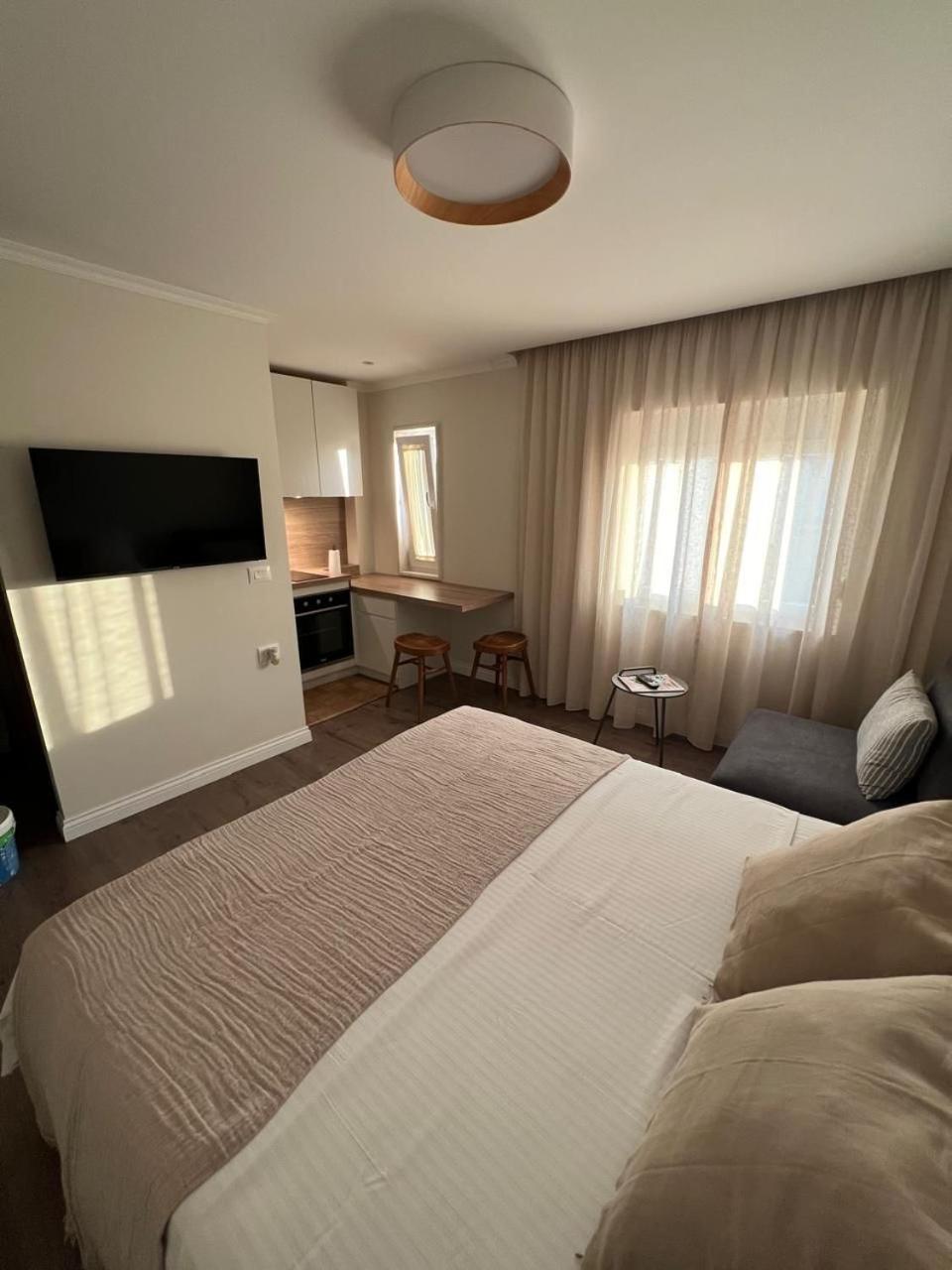 Anna'S Blloku Apartment ティラナ エクステリア 写真